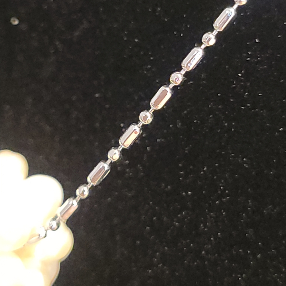 Fresh Water Pearl White Floral Pendant - Picture 5 of 6